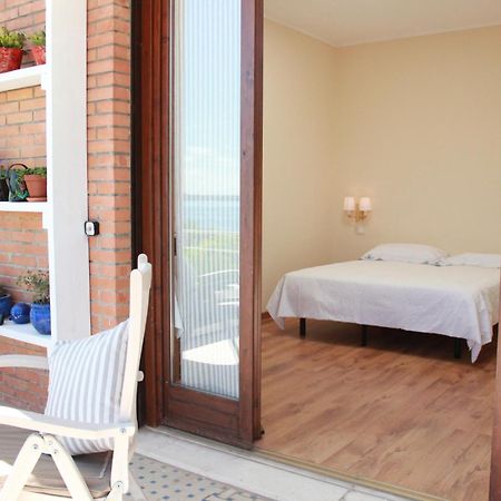 Dal Generale Hotel Moniga del Garda Bagian luar foto
